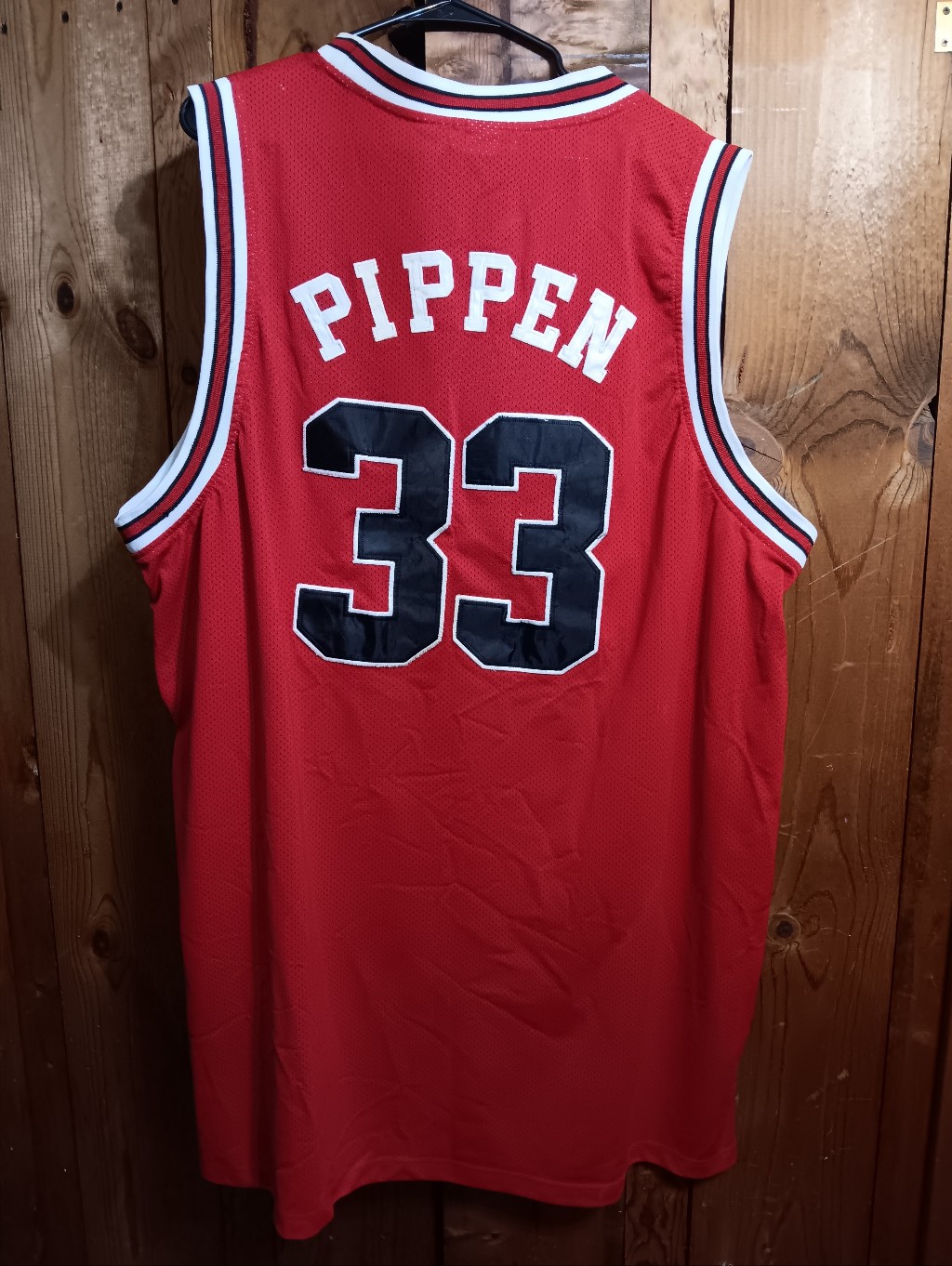 Pippen Jersey #33.
